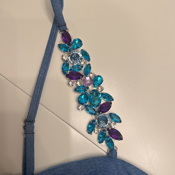 Brand new fashion now denim one piece wdiamond straps and cinched low rise back - Picture 3 of 5